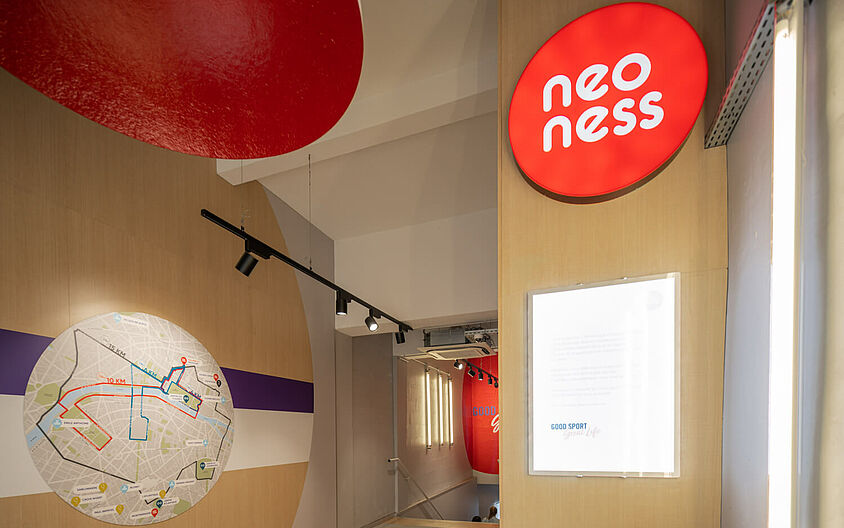 Neoness Madeleine Paryż Neoness Madeleine Paryż