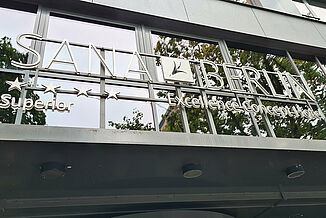 Studio fitness w hotelu SANA w Berlinie z podłogą sportową REGUPOL sonusfit i REGUPOL everoll.