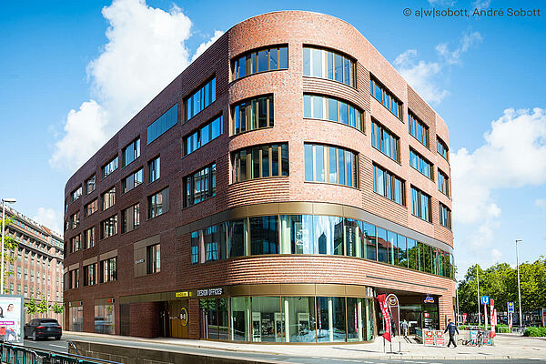 Od terenów poprzemysłowych do tętniącej życiem dzielnicy